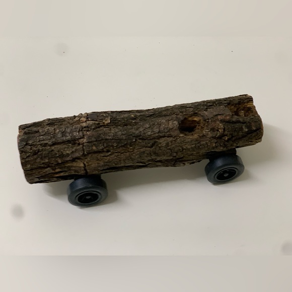 1980s Vintage Hand Crafted Homemade Wooden Tree Log Pinewood Derby Race Car - Picture 6 of 12